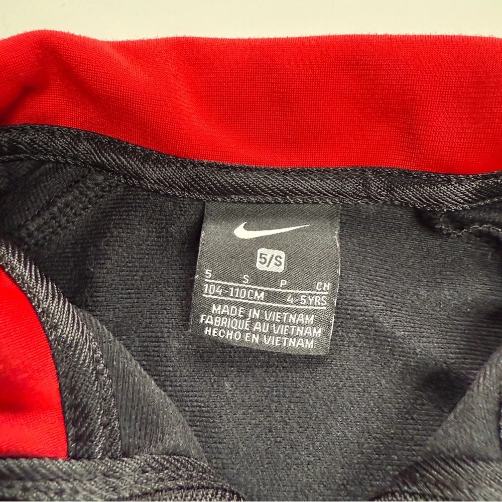 NIKE Full Zip Track Jacket Colorblock Black Red Kids Size 5/S (4-5‎ Years Old)